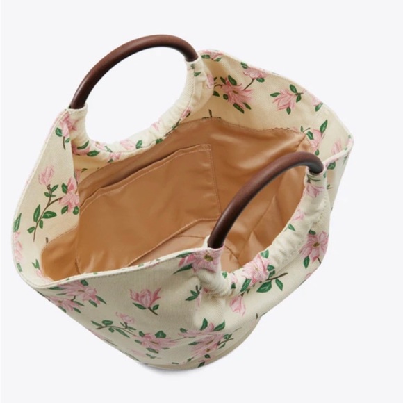 Draper James Paige Pink Floral Canvas Tote with Wooden Handles NWT - Picture 2 of 7
